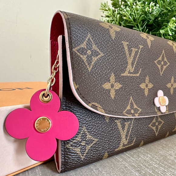 LV Monogram Bloom Flower Emilie Wallet Fuchsia - Picture 6 of 12